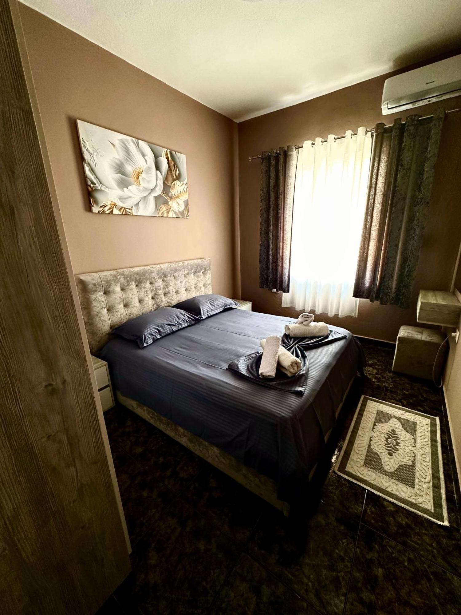 Midtown Cozy Apartment ティラナ エクステリア 写真